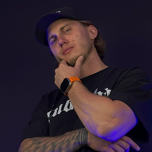 Даня Атякшев